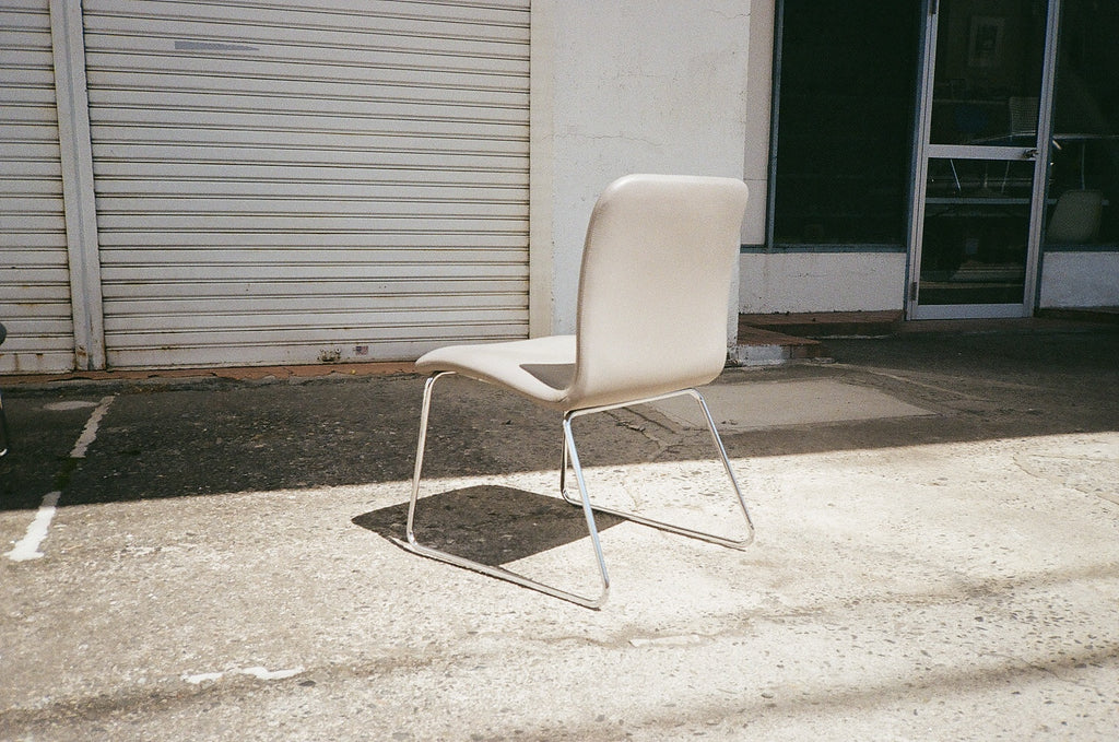 PSU_CH015_Gray lounge chair