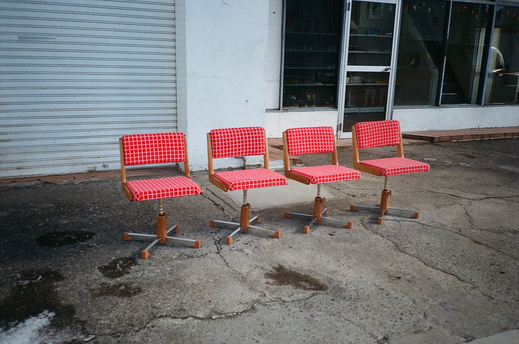 PSU_CH016_ Red plaid chair