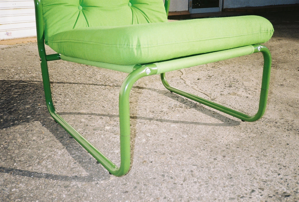 PSU-LC001_Green pipe leg lounge chair