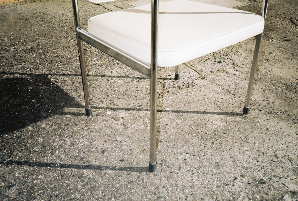 PSU-CH005_Fabric chair with armrest