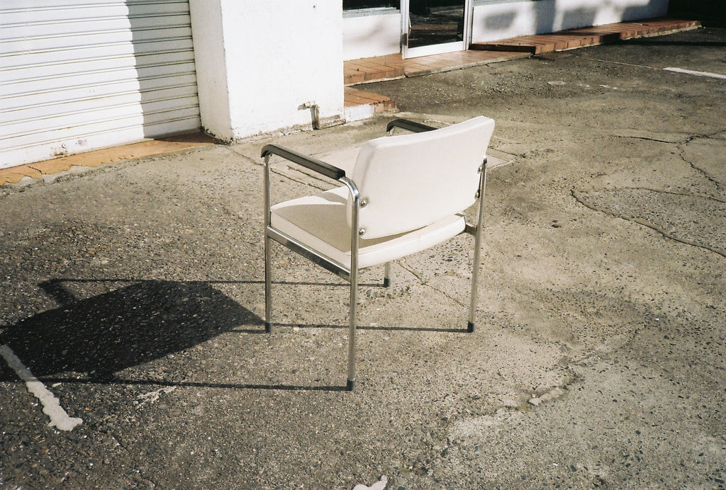 PSU-CH005_Fabric chair with armrest