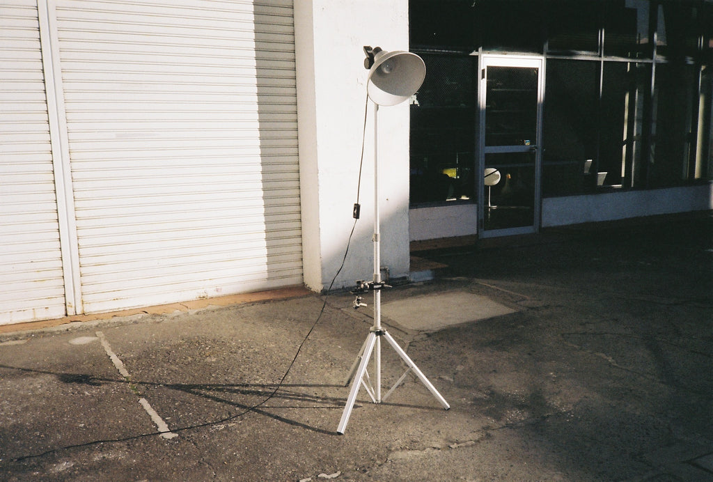 PSU-LG003_Tripod stand light
